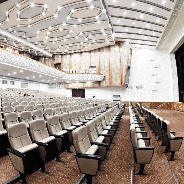 Театральное кресло от производителя качественное и в короткие сроки.