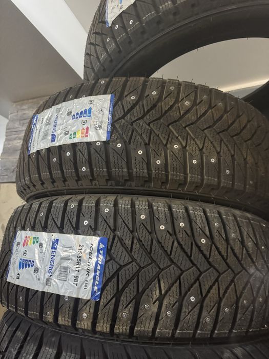 Шины новые шипы зима 215/55R17 донгелек