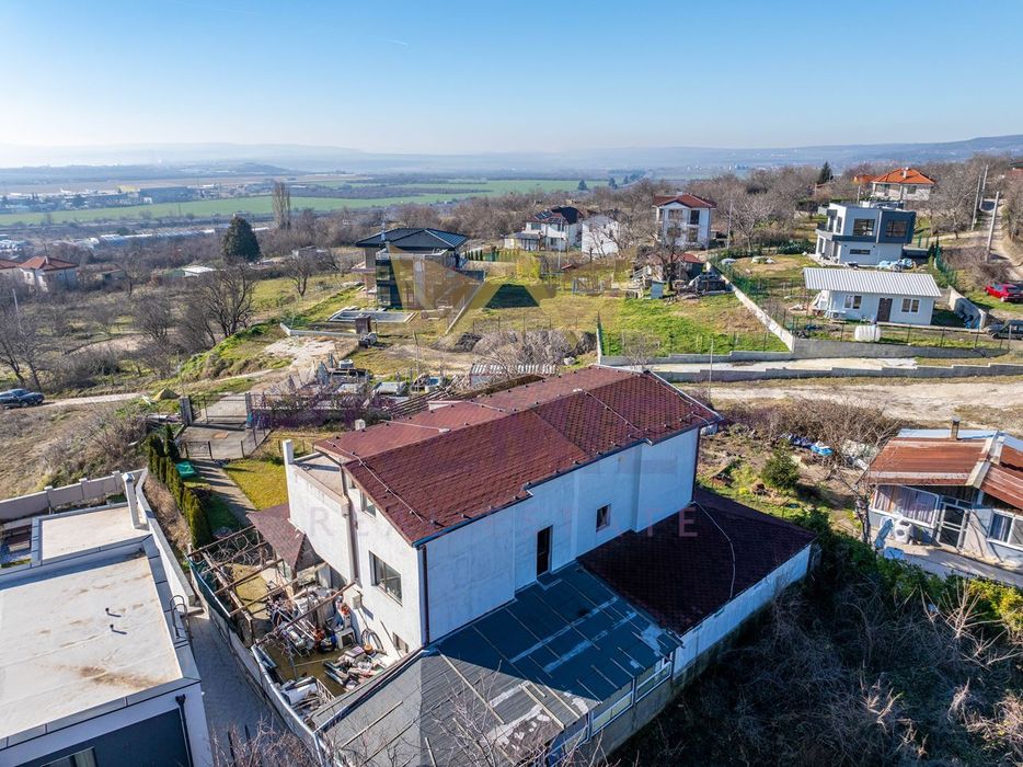 Продава се Къща в Варна, м-т Ментешето - 270 кв.м за 1000 €/кв.м - Снимка #8