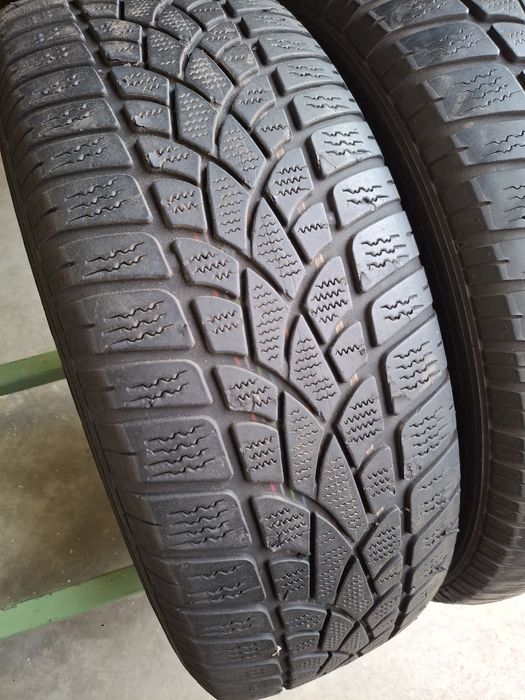 2 Anvelopele de iarnă 215 60 r17C Dunlop