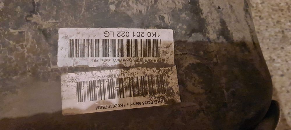 Резервоар от Audi A3 8P 2,0tfsi фейслифт