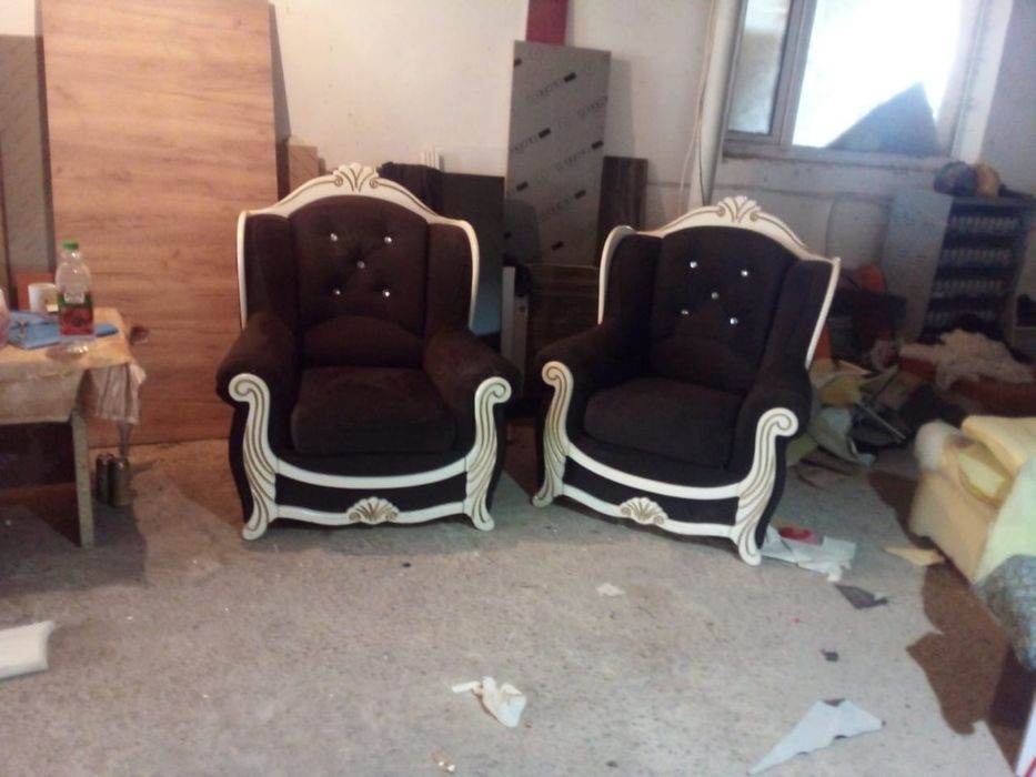 Обшивка. Диванов и кресель