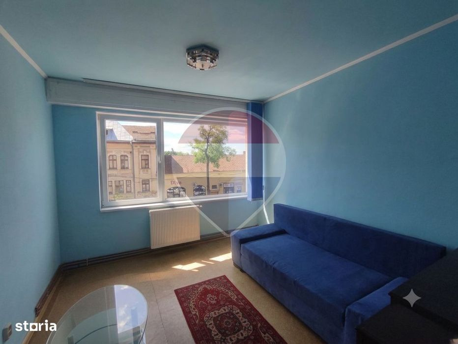 Apartament 3 camere, central, de vânzare, Salonta