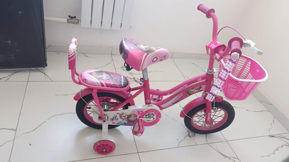 Продам велосипед для девочки