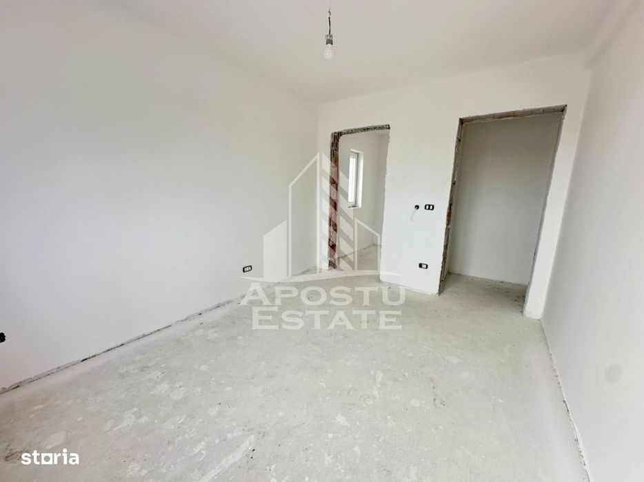 Duplex cu 5 camere in zona benzinariei Eso din Giroc