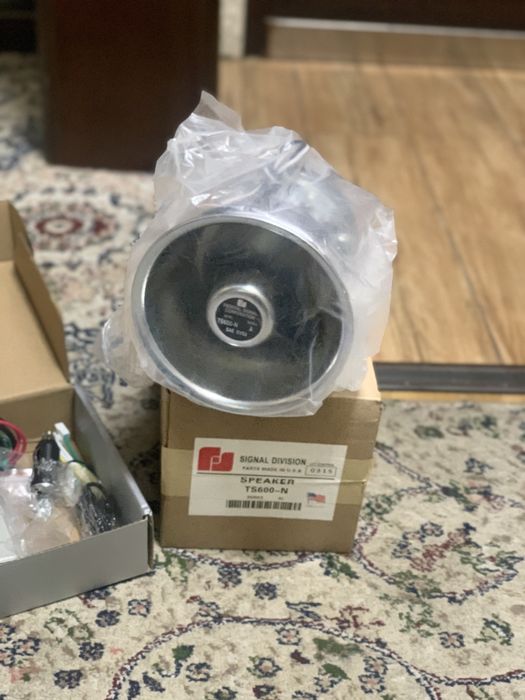 Sirena sotiladi yengi 1200w 2 ta karneli yengi holati bir marta iwlaga