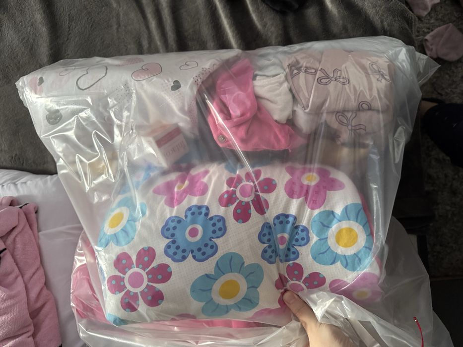 Donez haine bebe fetita