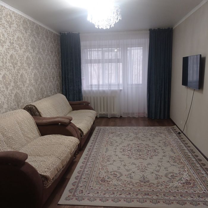 Продам3 х ком.60 м.кв.- Ломова-46