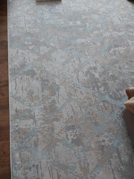 Продаётся ковёр б/у