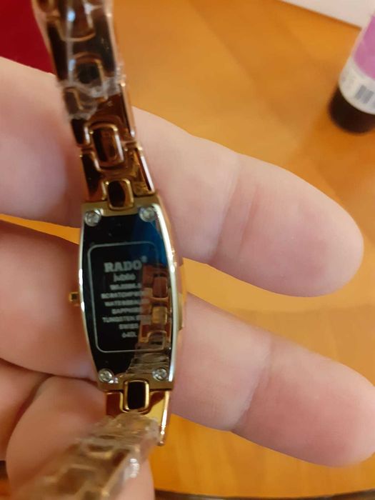 Женские часы Rado