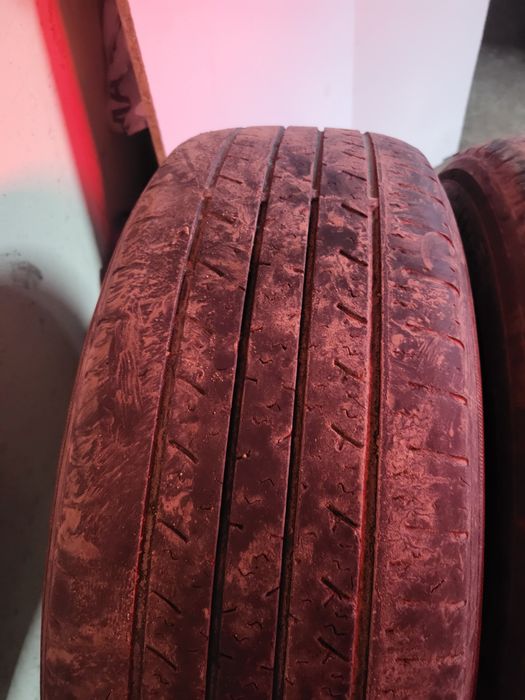 Продам б/у шины 225/60 R17