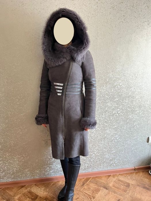 Продам женскую дубленку