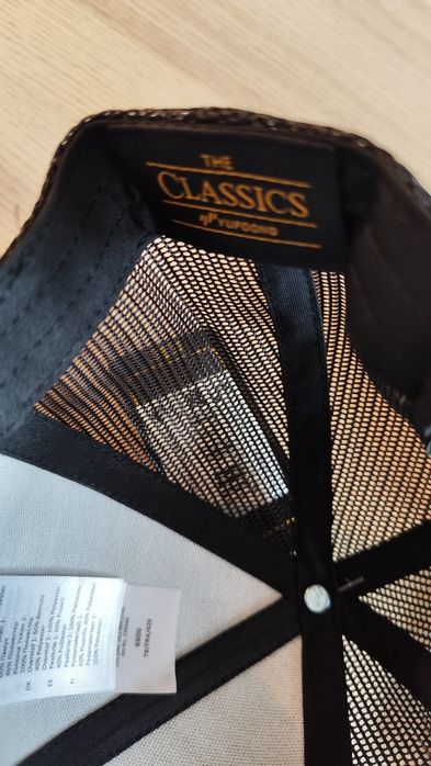 Șapcă Yupoong The Classics SNAPBACK editie speciala