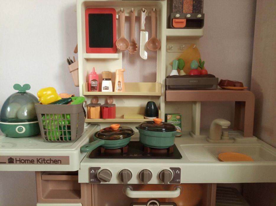 Большая детская кухня