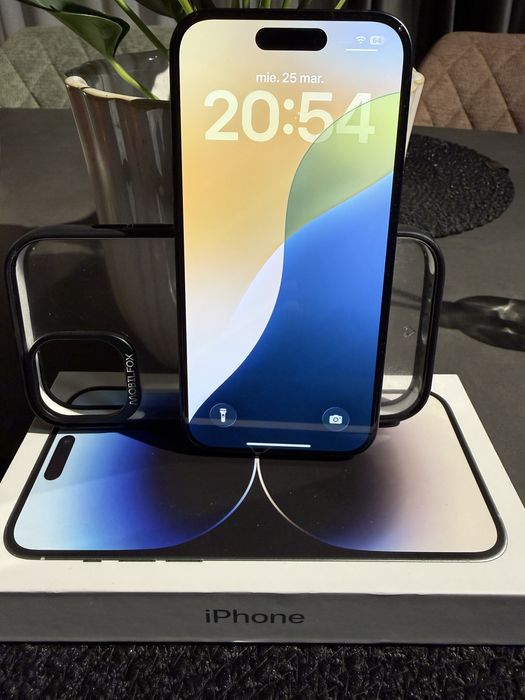 Vand iphone 15 in stare foarte buna!