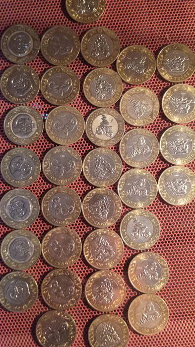 Продаю юбилейные монеты