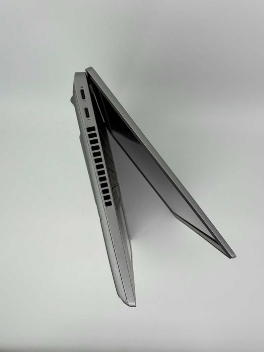 Laptop REFURBISHED Dell Precision 3470 i7 1260P/RTX T550 4GB/Ecran FHD/16GB RAM/512GB SSD
