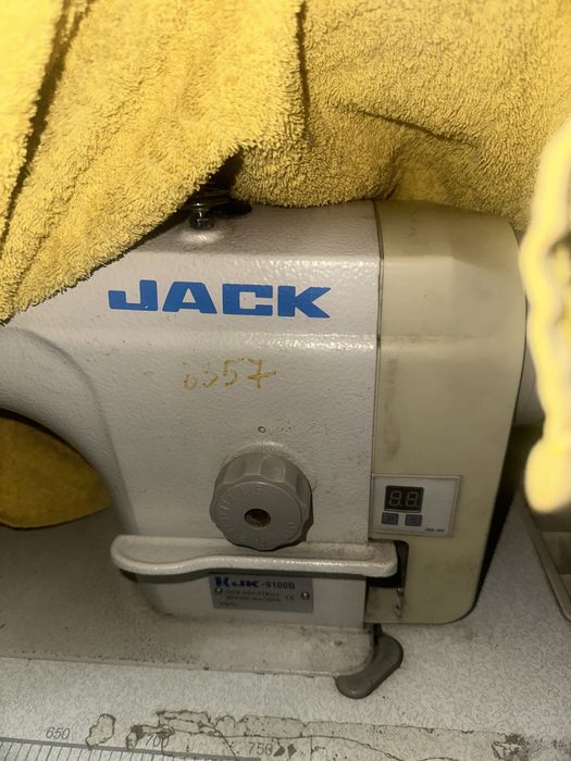 Продам 2 швейные машинки