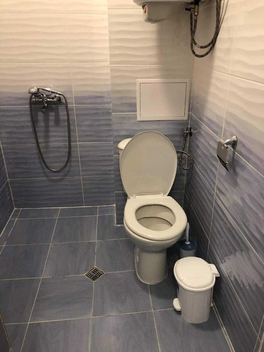 Дава се под наем Двустаен апартамент в Бургас, Меден рудник - зона Б - 57 кв.м за 89.25 € - Снимка #2