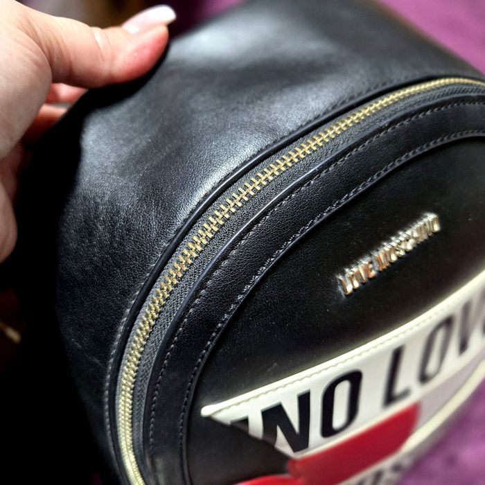 2 броя Раници Love Moschino-без забележки