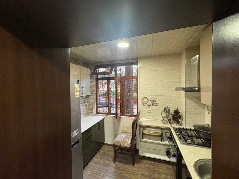 Чиланзар 25кв 4/1/5 балкон 2×6 86м² меб+тех хонаси алохида  Орр Легион