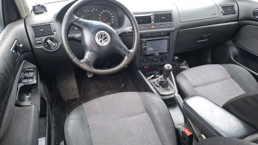 Vand capota,far,aripa Golf 4