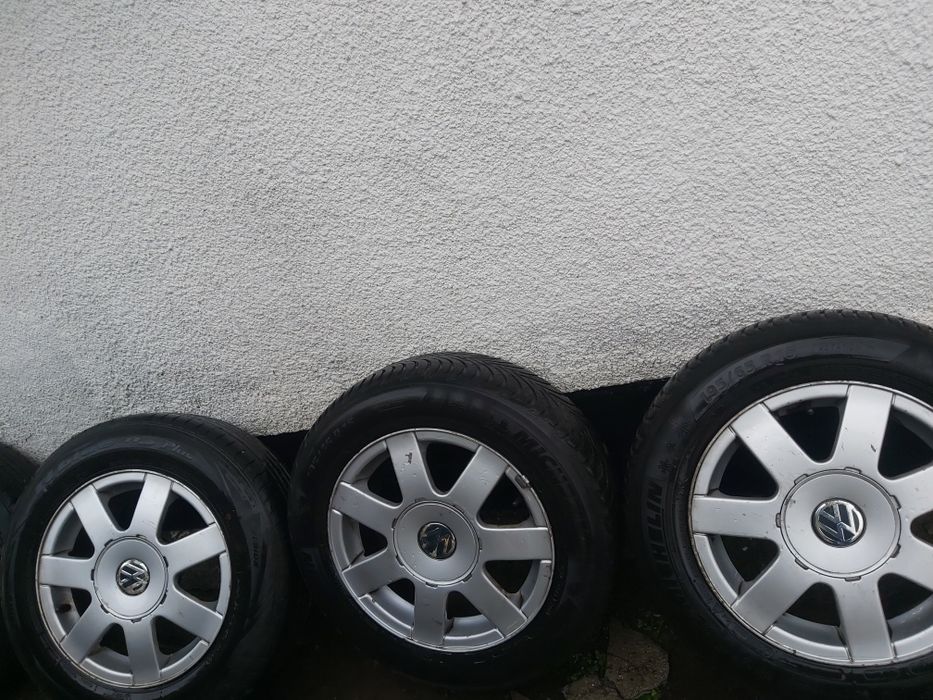 Оригинални джанти за Фолксваген Пасат 15 цола  с гуми