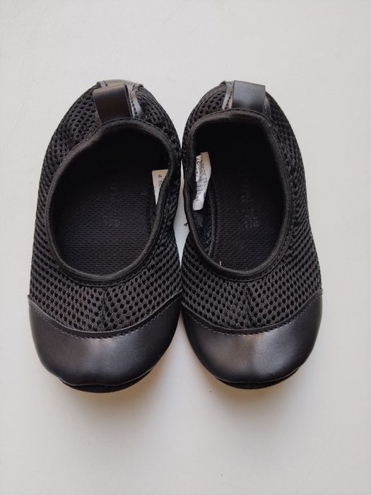 Детский черный чешки