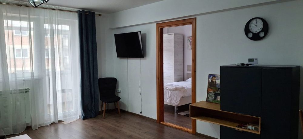 Apartament 4 camere de inchiriat