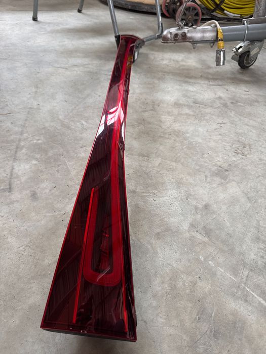 Стоп средна свтлина за Мерцедес EQB