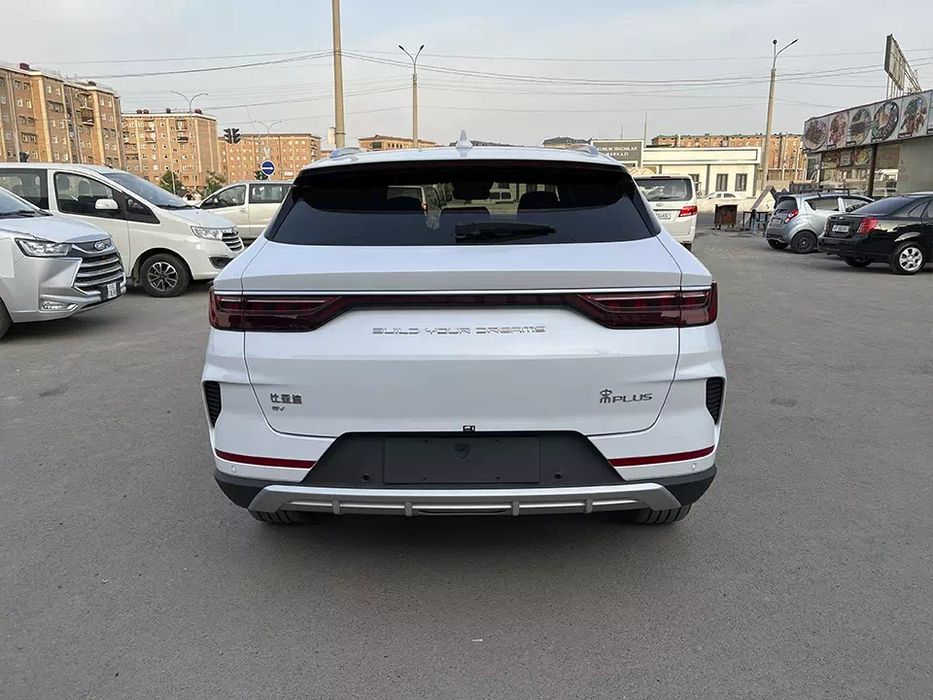 BYD Song Plus dmhi 2023/17500 км