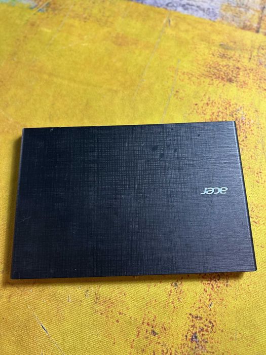 Acer F15, i5 gen 4 , nvidia 920m, ram 12