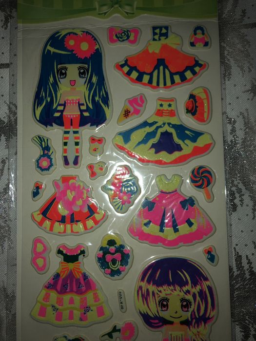 Стрикери за тетрадки , тефтери, стени -тавани и др .