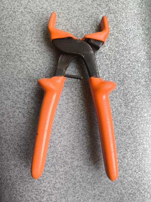 DERANCOURT DA30-210 изолирани хибридни клещи