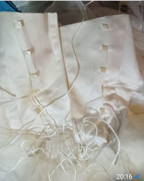 Свадебное платье б/у 48р