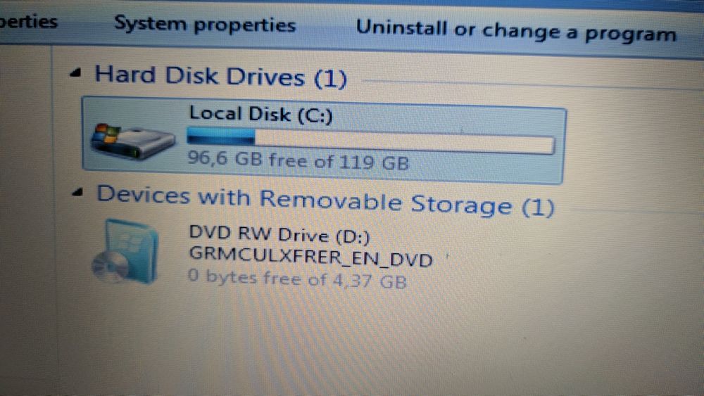 Лаптоп ACER 15.6 инча/8 GB RAM/DVD у-во/128 GB SSD/голяма батерия 6 кл