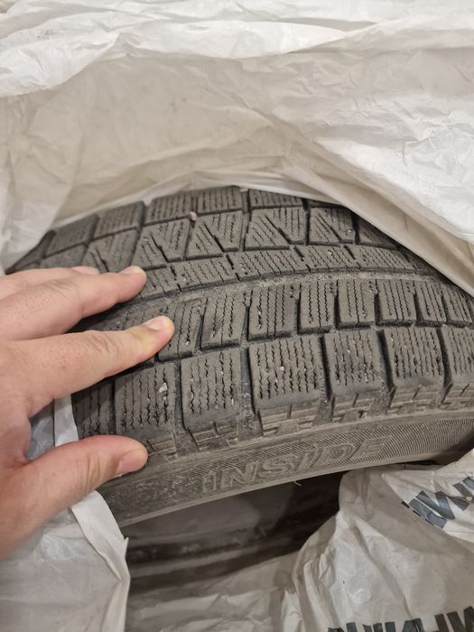 Продам 4 колеса на дисках R15