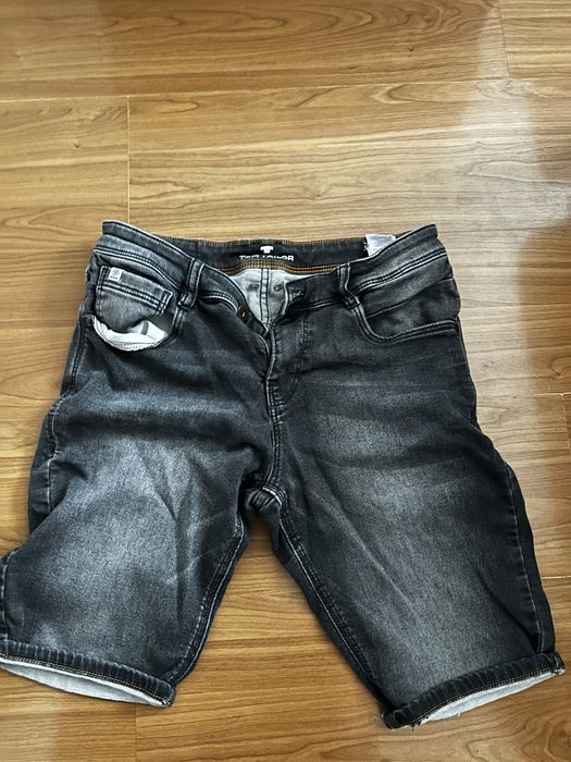 Къси дънкови панталони