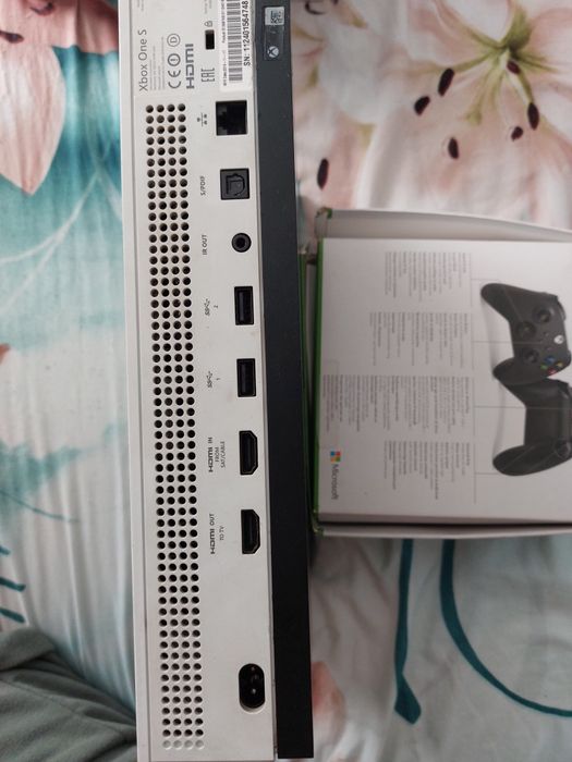 Vand Xbox one s în perfecta stare de funcționare