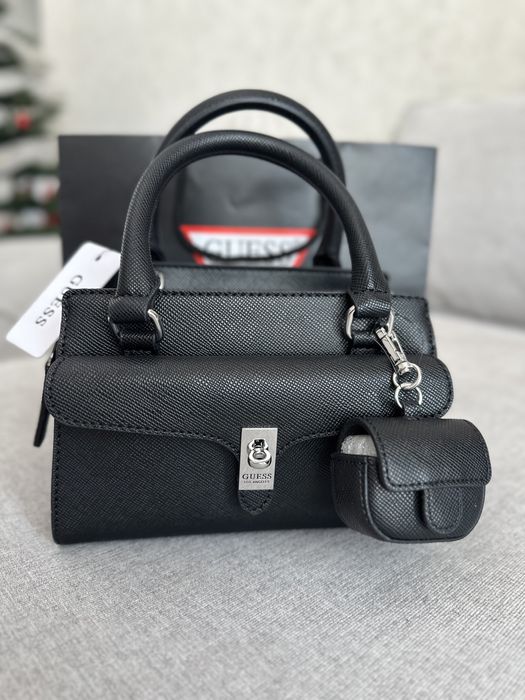 Продам сумки от Guess