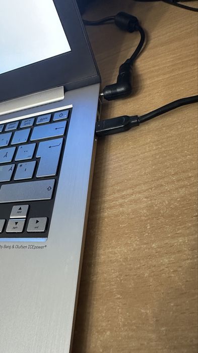 Asus Zeenbook 31E Intel I7