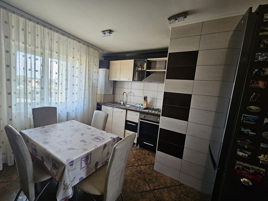 Apartament 4 camere