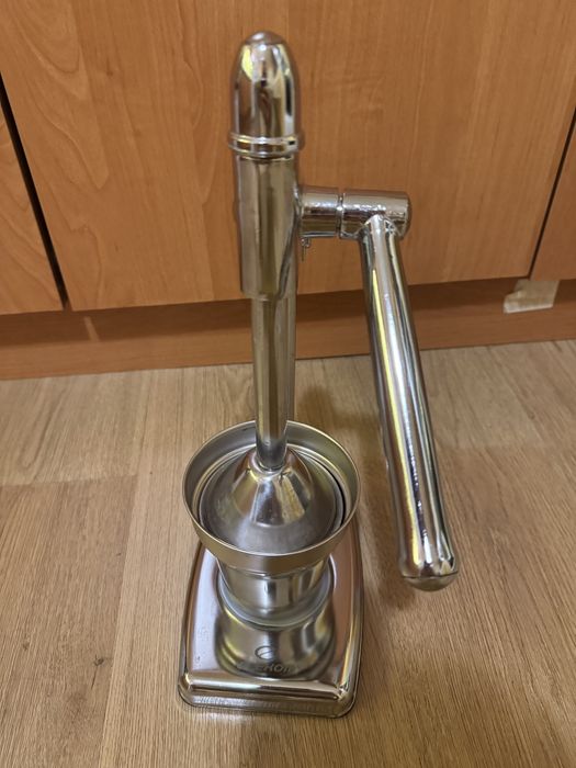 Ръчна цитруспреса в прекрасно състояние