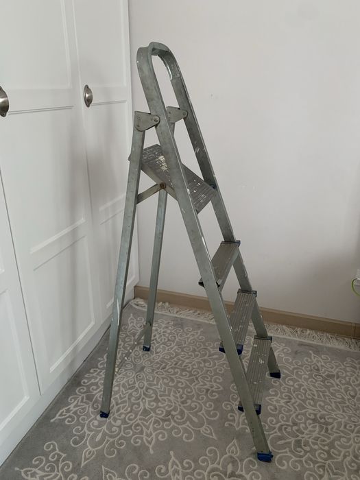 Продам стремянку