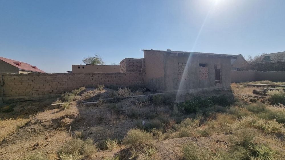 7 sotix yer uchastkasi sotiladi