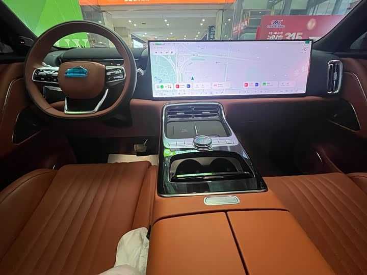 Geely Galaxy M9 2025 — 230 km 2WD Explorer Edition