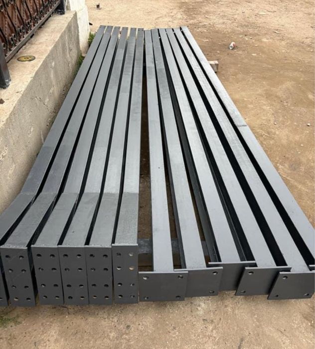 Pret 40% redus  structura metalica 15x8x4