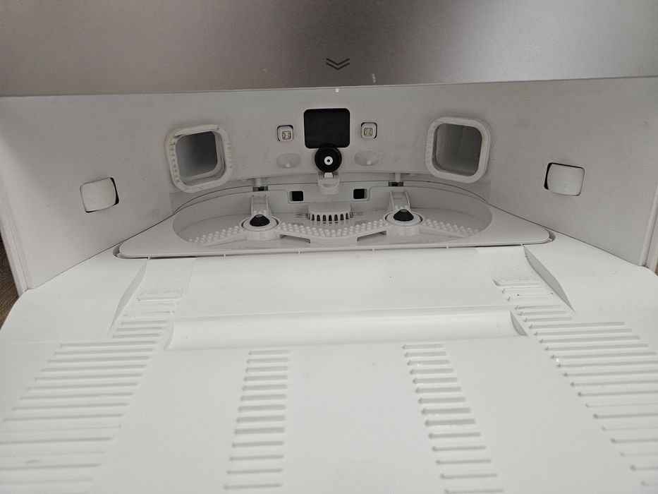 Aspirator Robot Dreame L20 Ultra | Stare Perfectă | Garanție eMag Ianuarie 2027