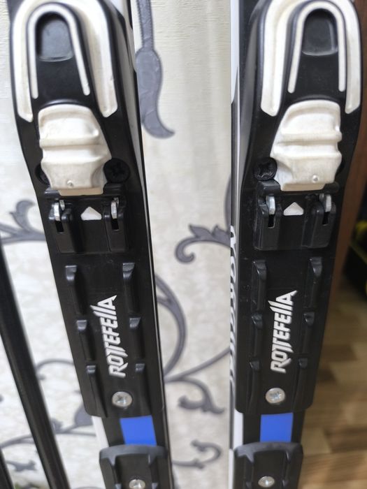 Срочно продам лыжи