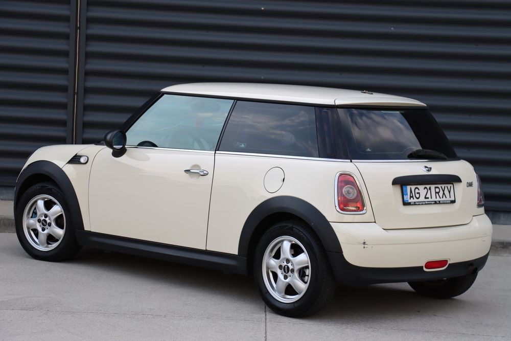 MINI One 2010 — imagine 5